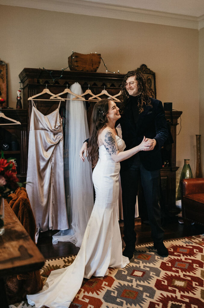 A first look is captured at a Houston wedding 